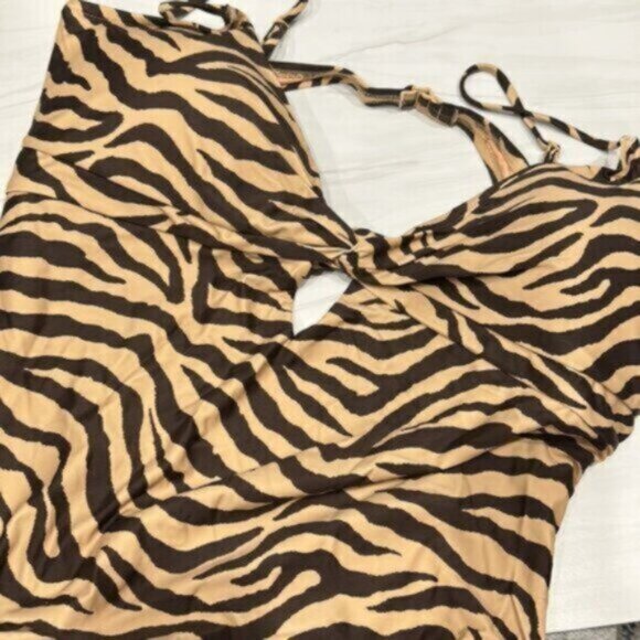 NWT J. Crew Women's Brown Front Twist One Piece Bathing Suit Size 24 - Picture 5 of 7